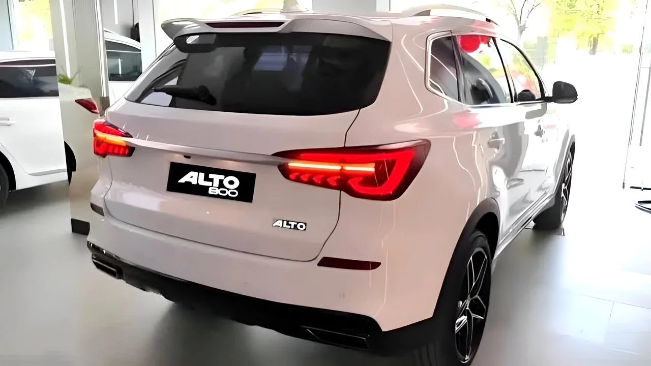 टेंपू की कीमत में लॉन्च हुई 38 Kmpl की माइलेज और बेस्ट फिचर्स वाला 2025 मॉडल 5 सीटर Alto 800 Car, जल्दी देखें शोरूम कीमत और फिचर्स -